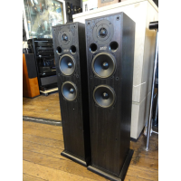 Compact floorstanders with a big sound.<br />Excellent build quality- sturdy enclosures with a solid plinth.<br />Twin woofers for extended bass response.<br />The soft dome tweeter provides a silky smooth top end.<br />